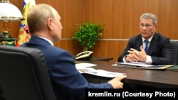 Радий Хабиров на встрече с Владимиром Путиным. 2021 год