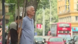 Јавниот превоз во Скопје - „автобуси нема, нема, па три наеднаш“