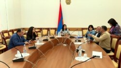 Մենք որոնում ենք բոլորին, մեր համար բոլորը ողջ են, որովհետև ապացույցներ կան. անհետ կորած զինծառայողի հարազատ
