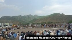 د پښتنو په یوشمېر سیمو کې د ستونزو د حل لپاره جرګې جوړېږي ـ پخوانی انځور.