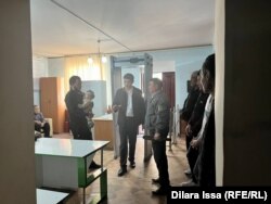 Проверка у входа в суд