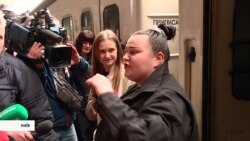 «Аполітичне пресування було дуже великим»: реперка Alyona Alyona прокоментувала «Євробачення–2024», після повернення зі Швеції (відео)