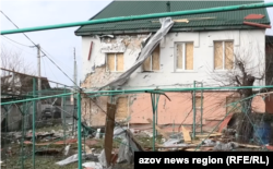 Так виглядають будинки в Нікополі через російські обстріли