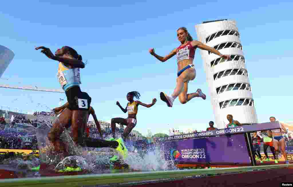 Финал состязаний по бегу на 3000 метров с препятствиями среди женщин. В копилке Казахстана не было прежде ни одного золота мирового чемпионата. Были три серебряных и пять бронзовых наград&nbsp;