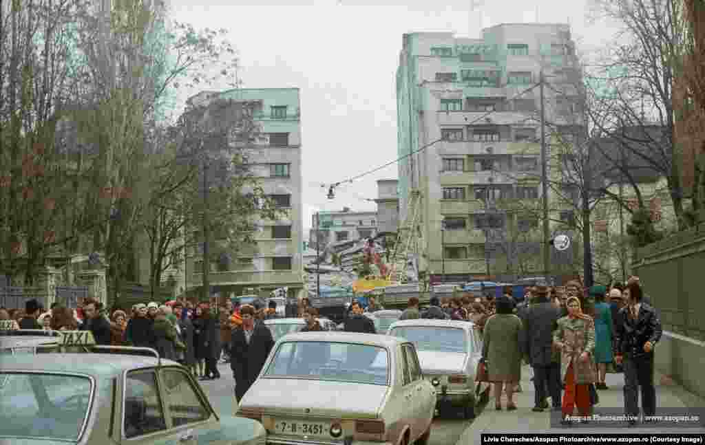 Intervenții la clădirile prăbușite.&nbsp;Fotografie a Liviei Cherecheș.