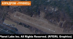 Лунінецкі вайсковы аэрадром год назад, 23 красавіка 2021 году. Спадарожнікавы здымак