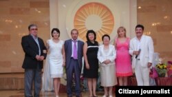 Күлбүбү Бектурганова уул-кыздары менен