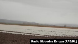 Ниви во Пелагонија под вода