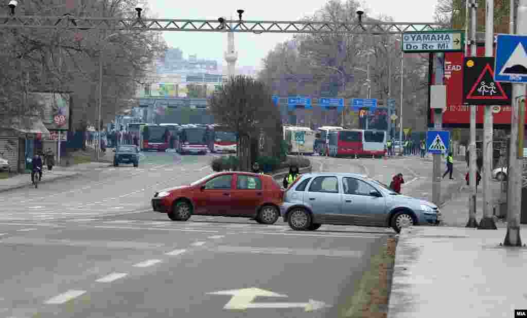 Организаторот вели дека&nbsp;блокадите ќе продолжат и во наредните денови.