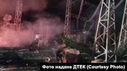 Ліквідація наслідків обстрілу Росією одного з підприємств ДТЕК (фото ілюстративне)