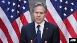 بلېنکن د رسنیو د ازادۍ ورځې په مناسبت خبریالانو ته وویل چې په افغانستان کې ګڼو رسنیو خپل کار درولی دی - پخوانی انځور. 