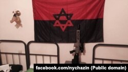 Прапор на одній з українських військових баз. Фото зі сторінки Натана Хазіна у Facebook