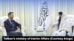 آرشیف - دیدار توماس نیکلاسن، نماینده ویژه اتحادیۀ اروپا برای افغانستان با سراج الدین حقانی سرپرست وزارت خارجه طالبان