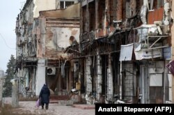 Илустрација - Урнатини во Исум