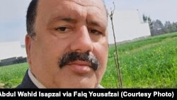 عبدالواحد یوسفزی له کلونو راهیسې پر ټولنیزو شبکو فعال وو - پخوانی انځور.