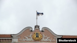 Естонія, Латвія та Литва звинувачує Росію у періодичних перешкодах сигналу GPS.