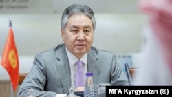 Жээнбек Кулубаев 