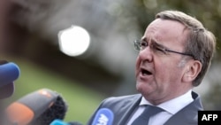 За його словами, це питання буде «обговорюватися в свій час»