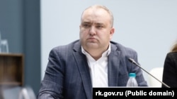 Денис Кратюк