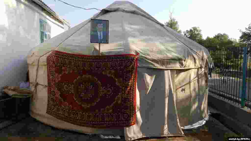 Президент Сооронбай Жээнбеков чыгаан журналист Уланбек Эгизбаевдин дүйнөдөн мезгилсиз кайтканына байланыштуу көңүл айтты.