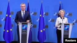 رئبس کمیسیون اروپایی با سرمنشی پیمان ناتو