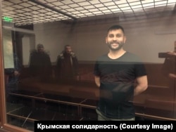 Кримськотатарський активіст Марлен Мустафаєв на засіданні російського суду. Ростов-на-Дону, 30 листопада 2022 року