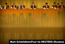 Си Цзиньпин выступает на церемонии празднования 40-летия "Обращения к соотечественникам на Тайване", в котором тогдашнее руководство Китая выразило уверенность в том, что Тайвань вернется "в объятия родины"