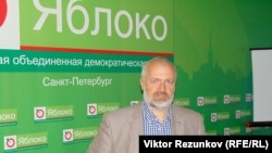 Михаил Амосов