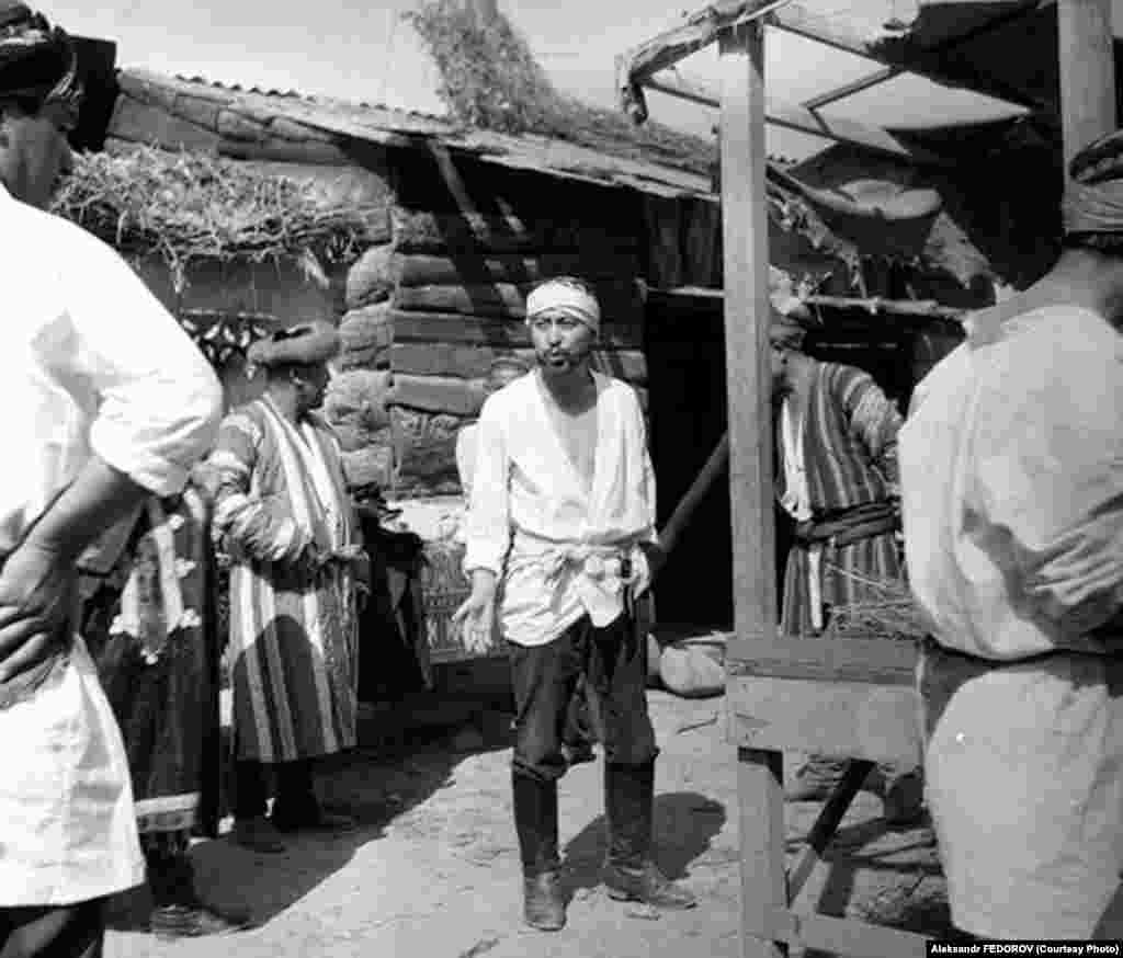 Геннадий Базаров &ldquo;Буктурма&rdquo; тасмасында. 1968-жыл.