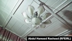 شماری از باشندگان کابل می گویند که در بیست و چهار ساعت کمتر از دو ساعت برق دارند