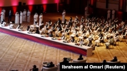 ارشیف، قطر کې یو شمېر طالب استازي