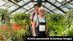 Activiștii LGBT+ Leo Zbanke și Angelica Frolov. 