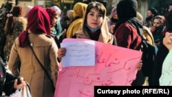 د ځواکمنو مېرمنو خوځښت نن د حجاب په اړه د طالبانو د وروستیو اقداماتو په غبرګون کې لاریون وکړ