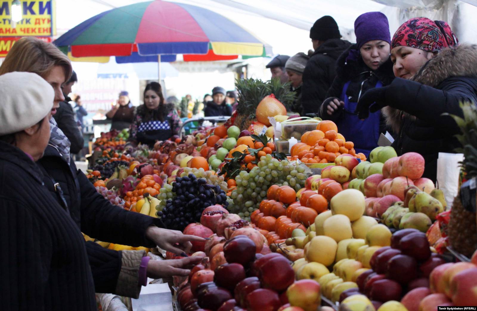 Бишкектеги Ош базары.