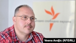 Nedim Sejdinović smatra kako 'formalnim promenama vlast Srpske napredne stranke pokušava da odgovori na kritike'