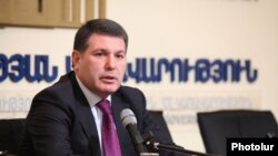 Բնապահպանության նախկին նախարար Արամ Հարությունյան, արխիվ