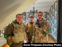 Євген Тітаренко з побратимами