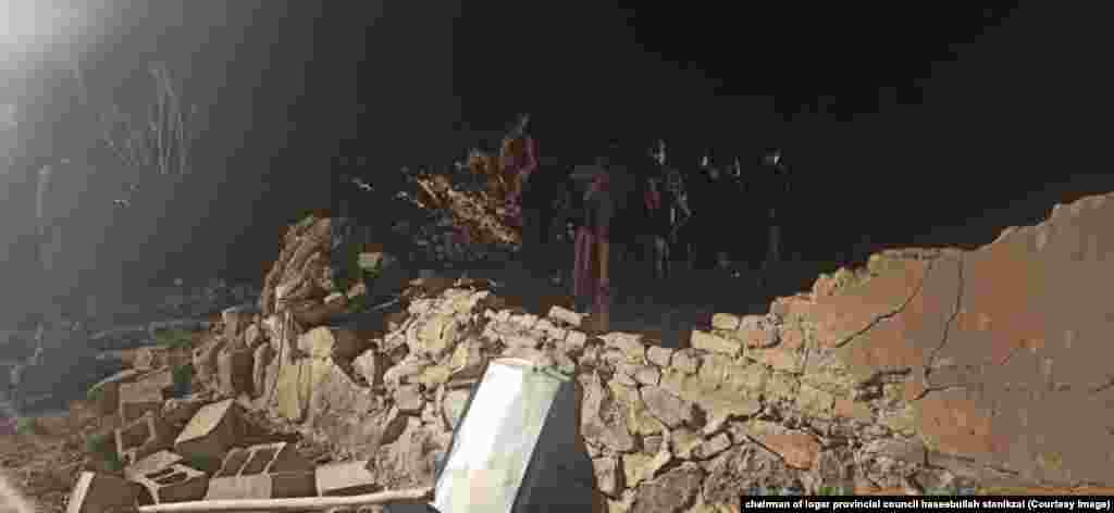 تخریب یک منزل مسکونی در اثر انفجار موتربمب در لوگر. &nbsp;