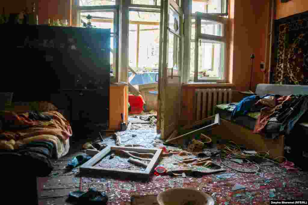 Зі слів місцевих жителів, удар по місту стався опівночі