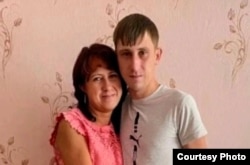 Татьяна и ее сын Вадим Тихонов