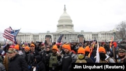 حمله طرفداران دونالد ترامپ به ساختمان کانگرس امریکا در واشنگتن که به تاریخ ۶ جنوری سال ۲۰۲۱ صورت گرفت. 