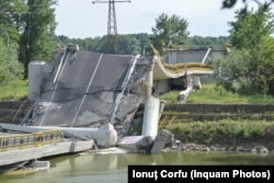 Autoritățile din Neamț și firma de construcție se spală de mâini de orice vinovăție legată de prăbușirea podului de la Luțca.