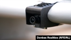 В умовно простому БПЛА орієнтовною вартістю у $1000 вже є система донаведення на ціль