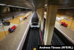 Trenurile din subteranul bucureștean folosesc cel mai scump curent produs ieftin la Nuclearelectrica