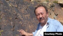 Казак Эл жазуучусу Мухтар Магауин