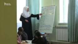  "Диний лагерлердеги"  кыздар үчүн ким жооптуу? 