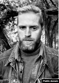 Антон Попов