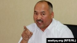Ерлан Балтабай, председатель независимого профсоюза работников ТОО "Петро Казахстан Ойл Продакс" нефтехимической промышленности "Достойный труд". Алматы, 11 сентября 2012 года.   