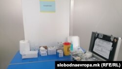 Дел за вакцинација во пунктот на УКИМ