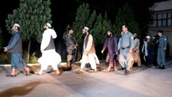 شماری از زندانیان گروه طالبان که از سوی حکومت افغانستان در ولایت هرات رها شده اند. June 17, 2020
